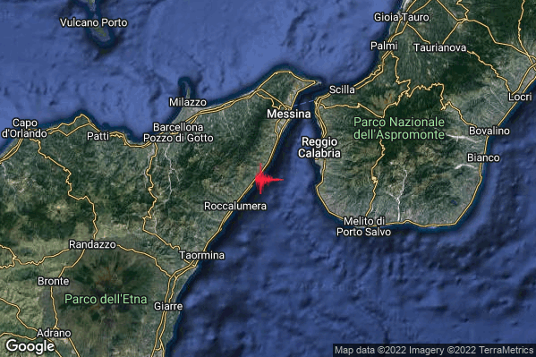 Lieve Terremoto M2.1 epicentro Stretto di Messina (Reggio di Calabria Messina) alle 16:08:06 (15:08:06 UTC)