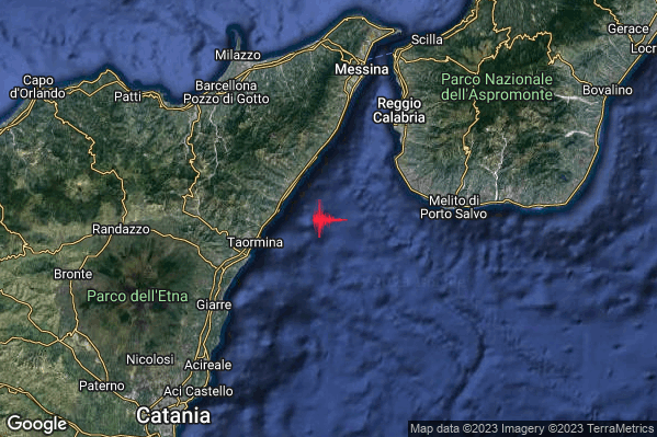 Lieve Terremoto M2.2 epicentro Stretto di Messina (Reggio di Calabria Messina) alle 07:05:37 (05:05:37 UTC)