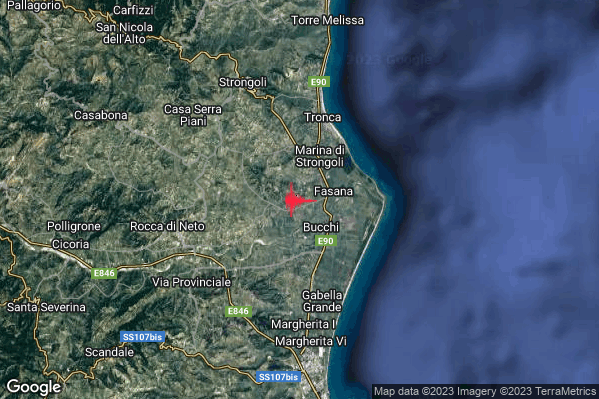 Lieve Terremoto M2.2 epicentro 8 km E Rocca di Neto (KR) alle 04:03:55 (02:03:55 UTC)