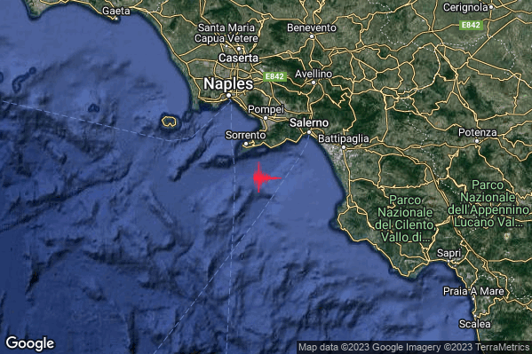 Debole Terremoto M2.6 epicentro Golfo di Salerno (Salerno) alle 07:59:20 (05:59:20 UTC)