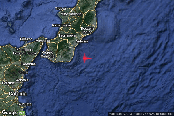 Lieve Terremoto M2.1 epicentro Costa Calabra sud-orientale (Reggio di Calabria) alle 16:51:07 (15:51:07 UTC)