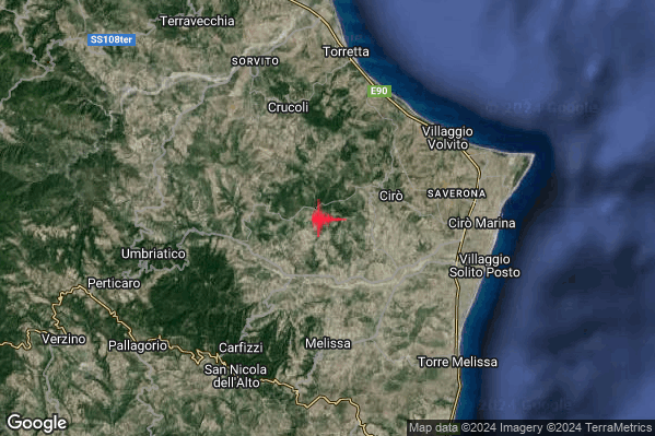 Lieve Terremoto M2.2 epicentro 3 km W Ciro (KR) alle 12:10:47 (10:10:47 UTC)