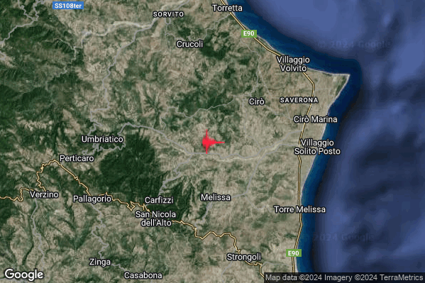 Lieve Terremoto M2.1 epicentro 5 km SW Ciro (KR) alle 17:33:04 (15:33:04 UTC)