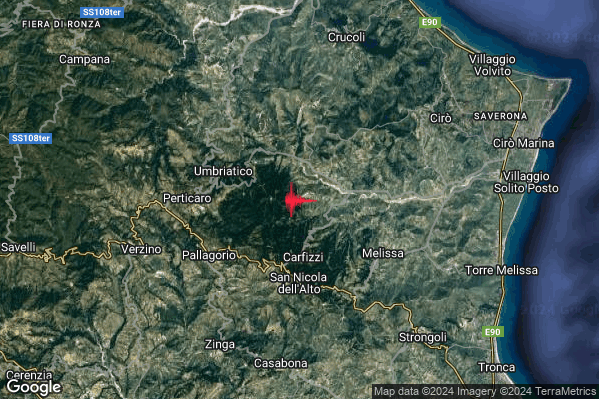 Lieve Terremoto M2.2 epicentro 3 km N Carfizzi (KR) alle 15:36:41 (13:36:41 UTC)