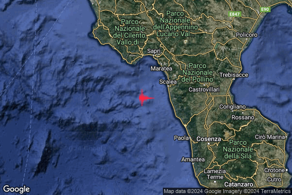 Distinto Terremoto M3.9 epicentro Costa Calabra nord-occidentale (Cosenza) alle 09:05:45 (08:05:45 UTC)