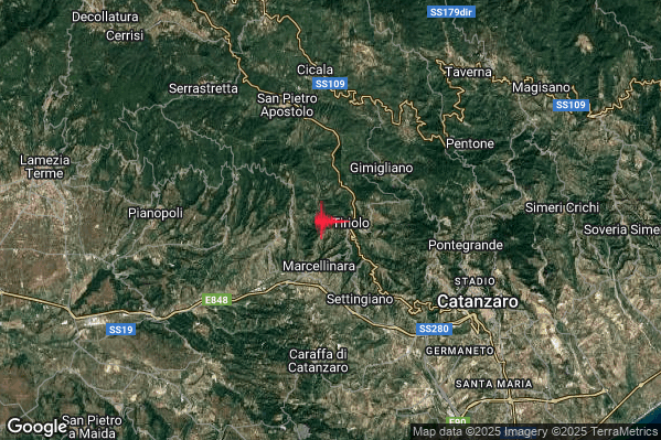 Terremoto 04:54:46 M2.1 epicentro “1 km W Tiriolo (CZ)” Terremoto 04:54:46 M2.1 epicentro “1 km W Tiriolo (CZ)”
